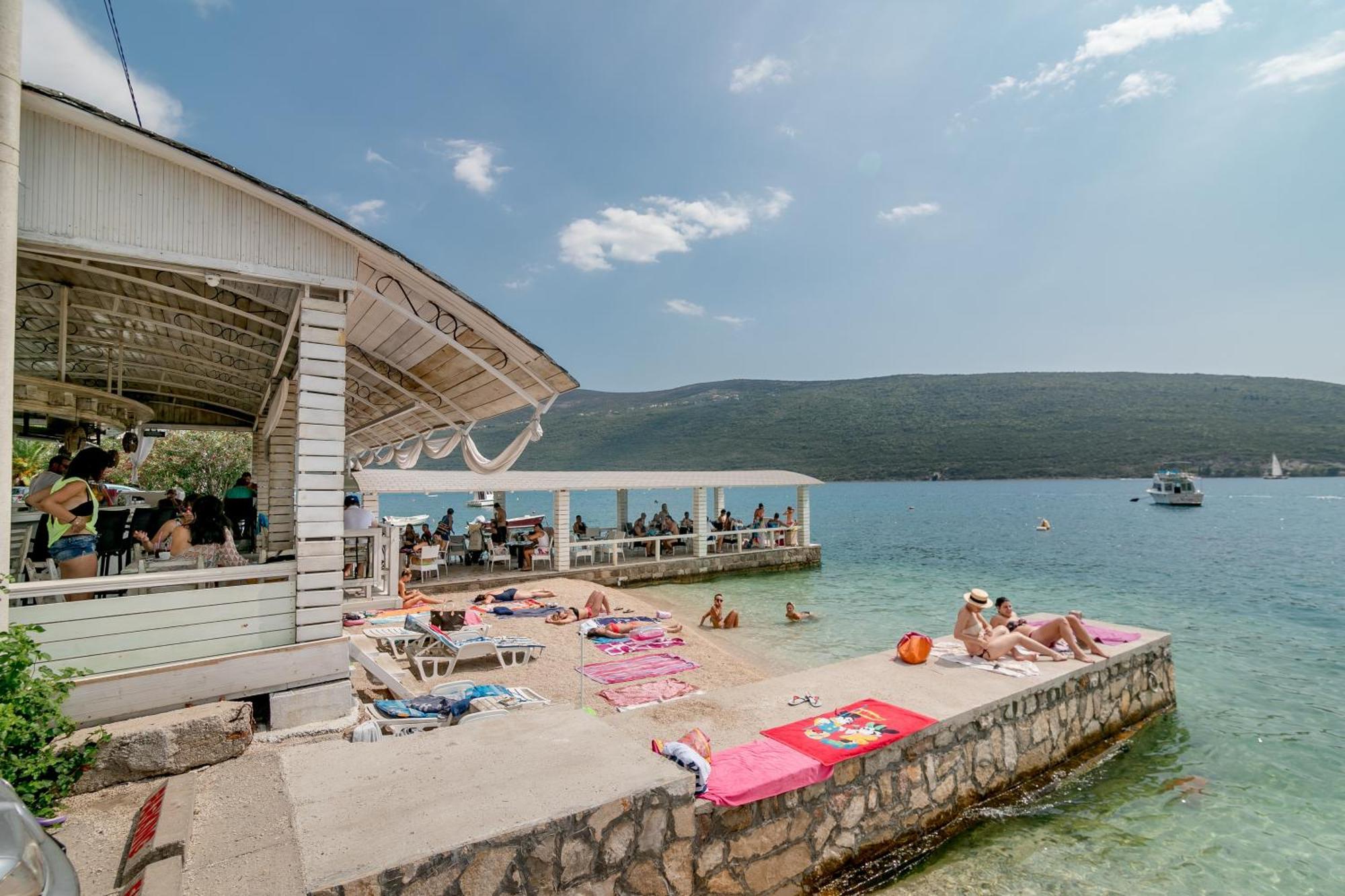 Apartments Milanovic Herceg Novi Rum bild