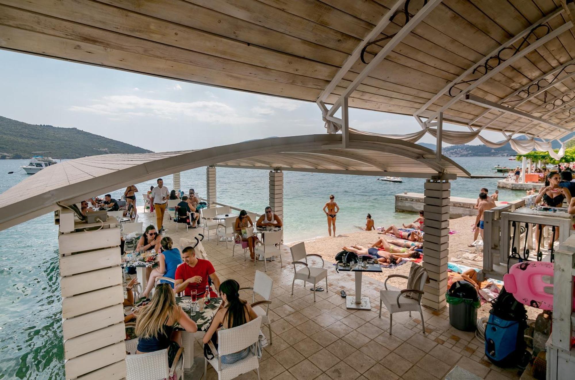 Apartments Milanovic Herceg Novi Rum bild